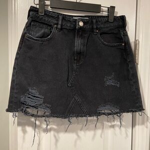Pacsun Black Cotton Denim Distressed Mini Skirt Zip Front 5 Pocket Size 27”